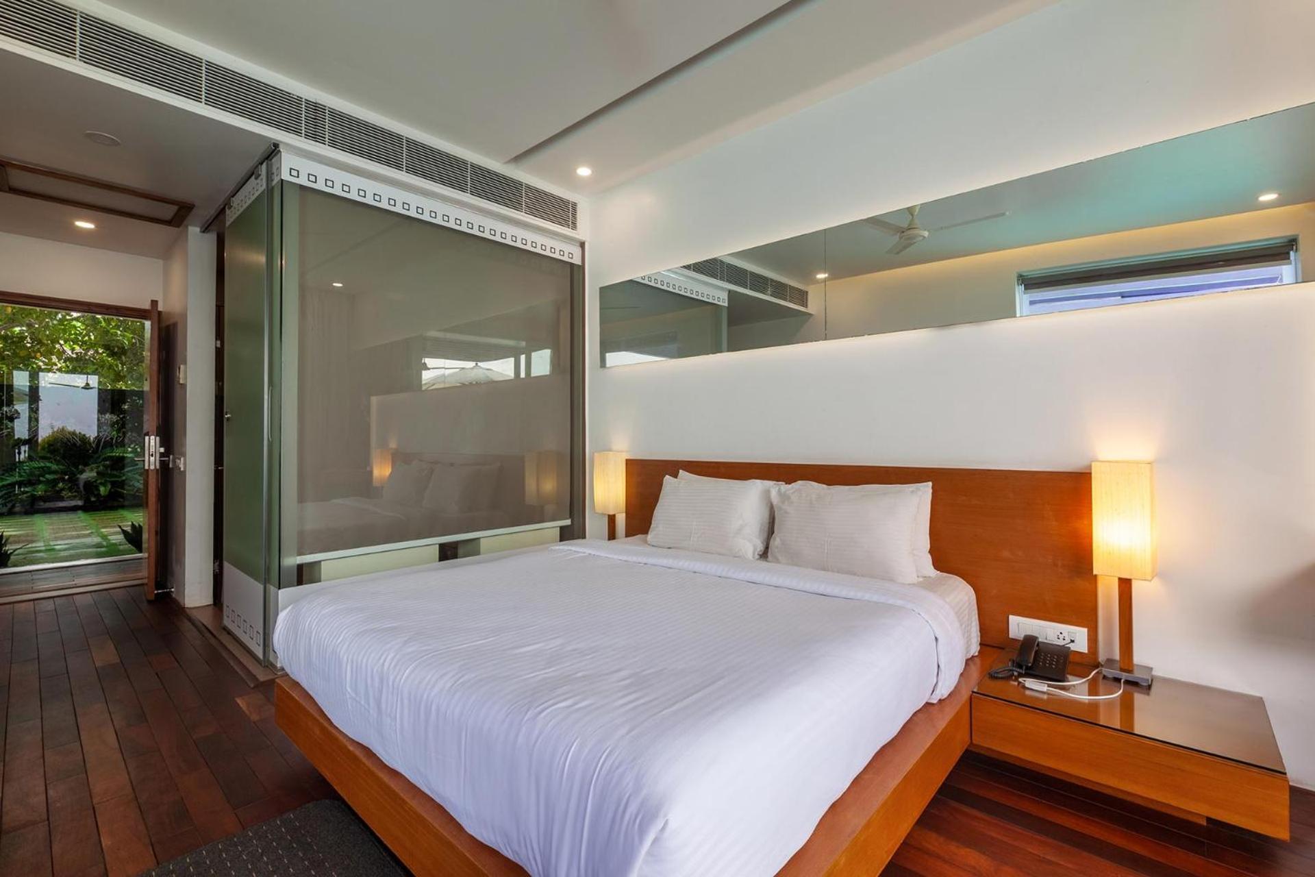 Stayvista At The Rain - River Villa With Infinity Pool Alappuzha المظهر الخارجي الصورة