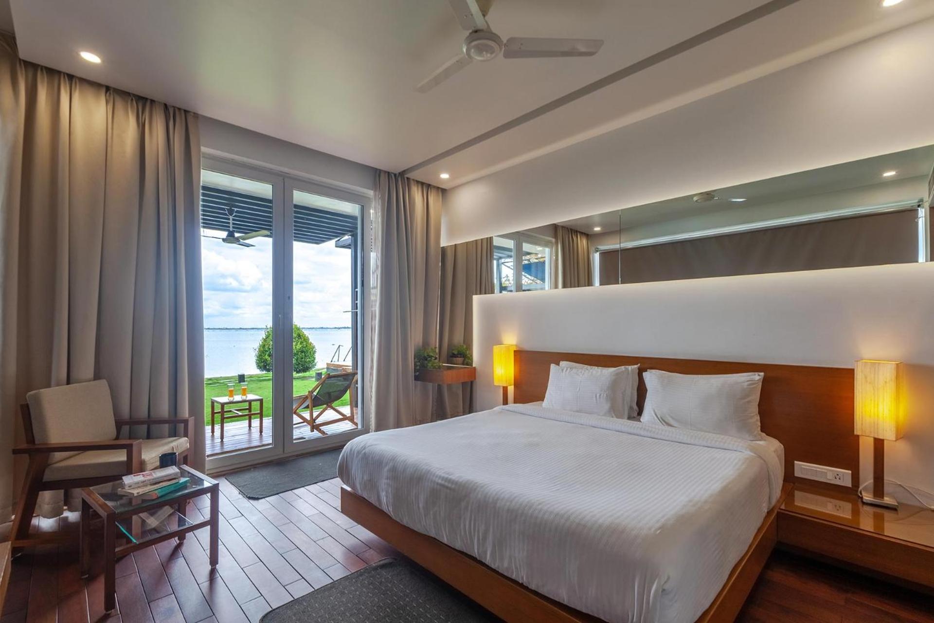 Stayvista At The Rain - River Villa With Infinity Pool Alappuzha المظهر الخارجي الصورة