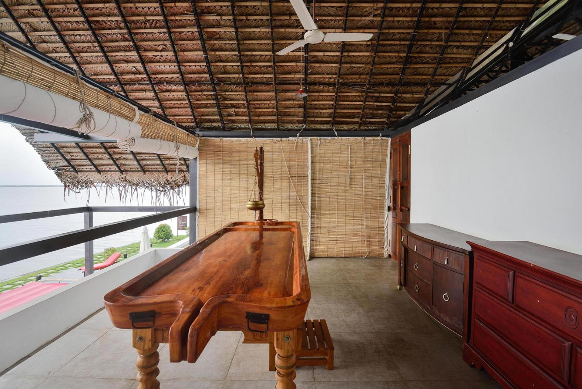 Stayvista At The Rain - River Villa With Infinity Pool Alappuzha المظهر الخارجي الصورة